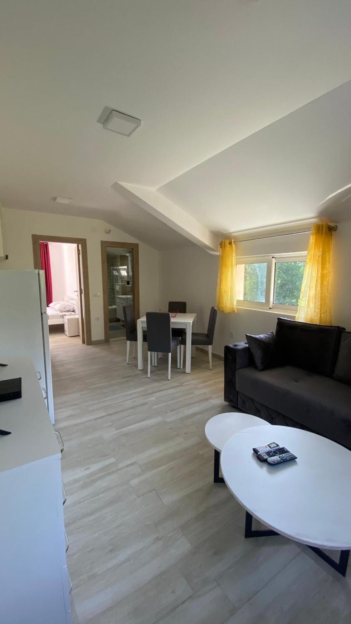 Apartments Two Olives Kotor Bagian luar foto
